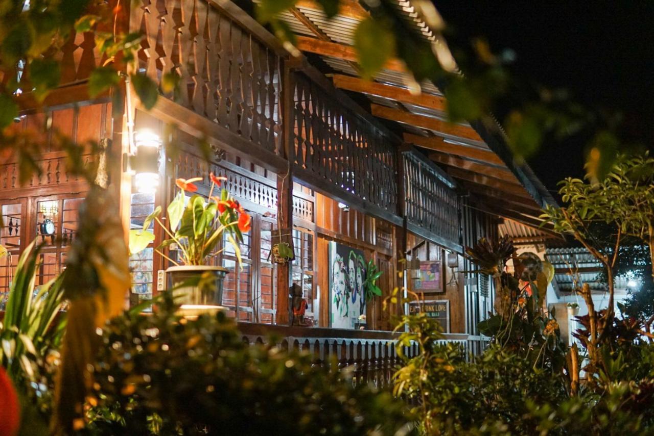 Rumah Kayu Sulawesi Antique Bedugul (Bali) Exterior foto